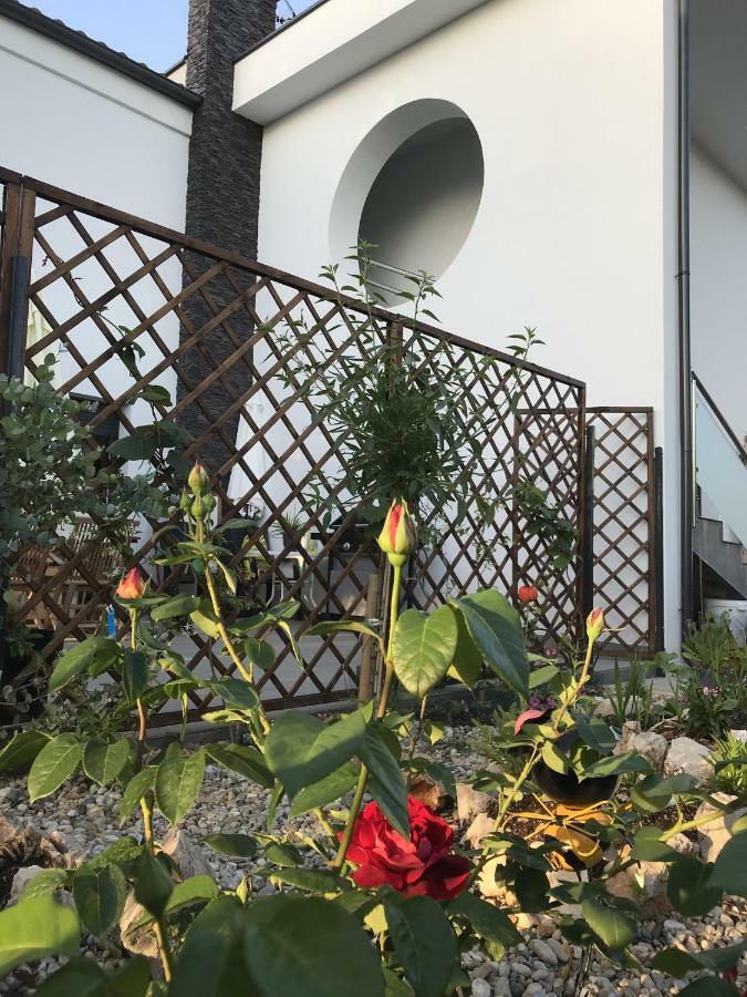 Apartmani Lesjak Punat Ngoại thất bức ảnh